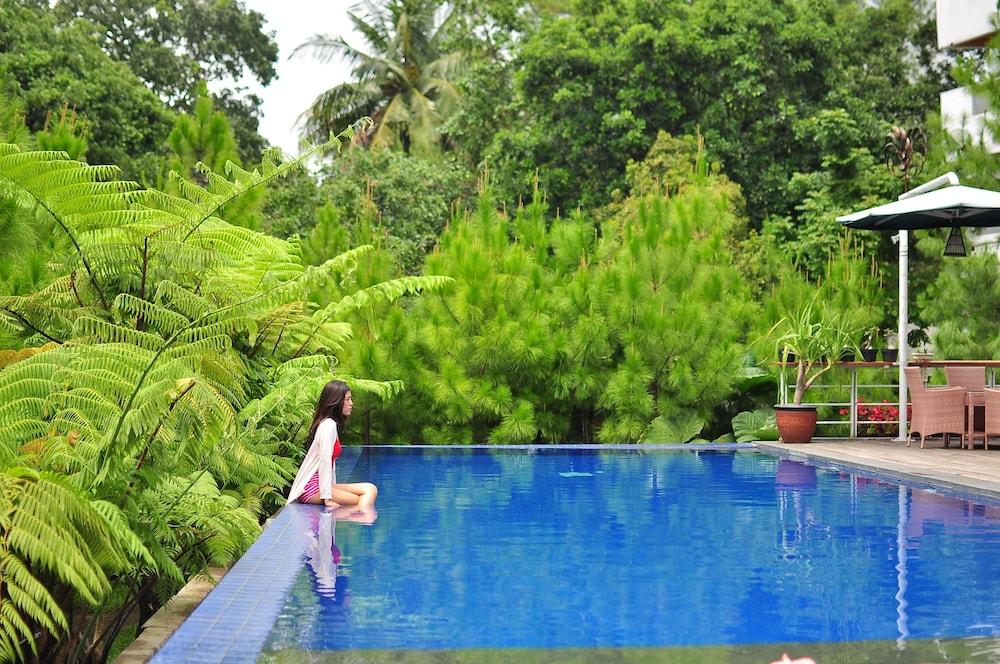 Hotel House Sangkuriang Bandung Exteriér fotografie