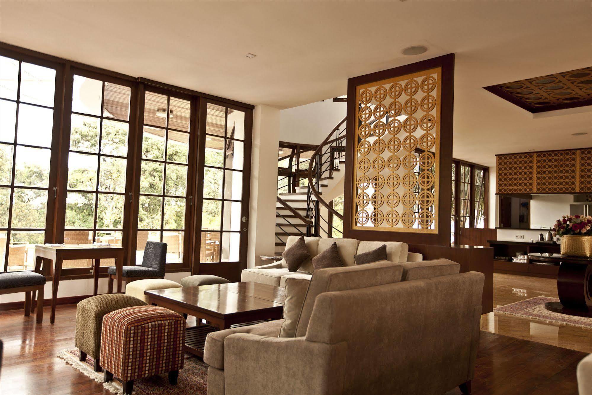 Hotel House Sangkuriang Bandung Exteriér fotografie